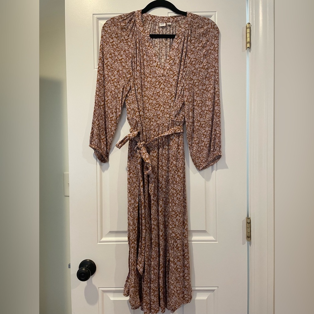 Gap Brown and Lavender floral 3/4 sleeve dress